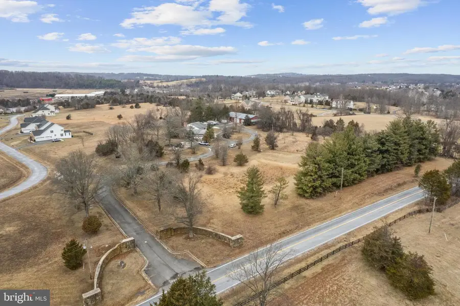 20043 Gleedsville Rd, Leesburg, VA 20175 - #2