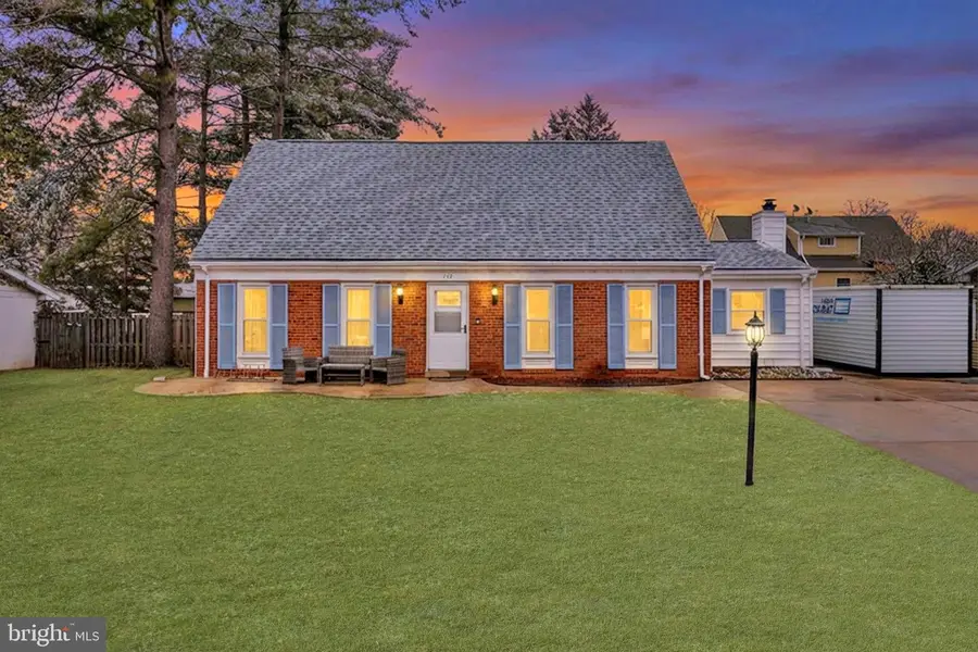 112 N Kennedy Rd, Sterling, VA 20164 - #2