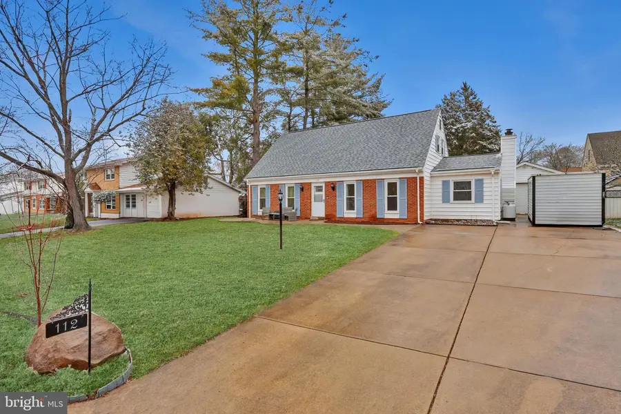 112 N Kennedy Rd, Sterling, VA 20164 - #3