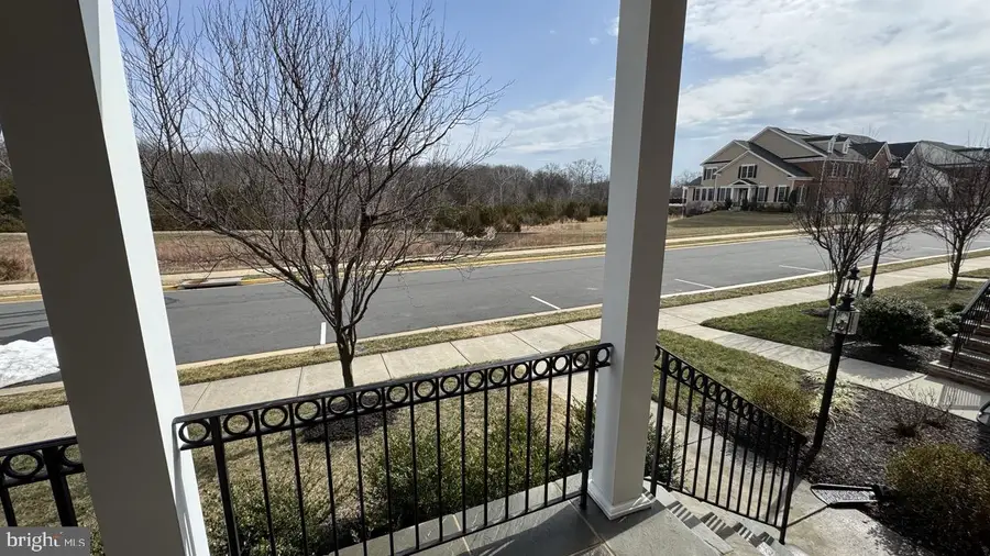 43225 Hattontown Woods Ter, Ashburn, VA 20148 - #2