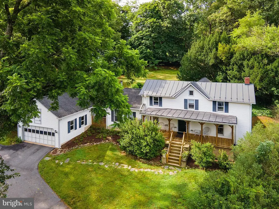 35739 Hayman Ln, Round Hill, VA 20141 - #2