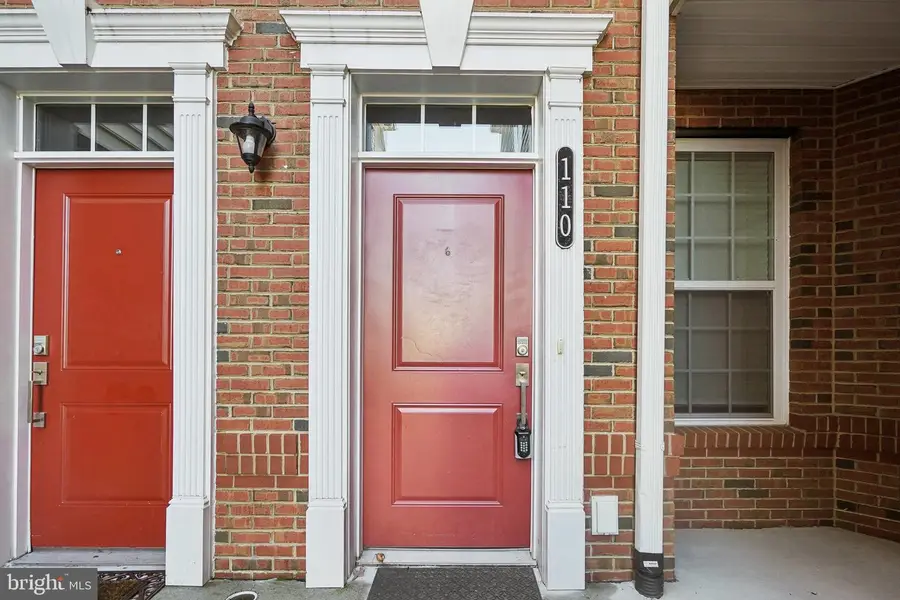 23255 Milltown Knoll Sq #110, Ashburn, VA 20148 - #2