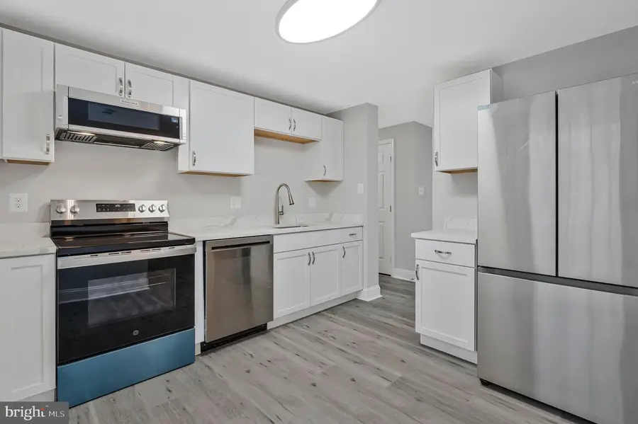 709 N Belfort St, Sterling, VA 20164 - #3