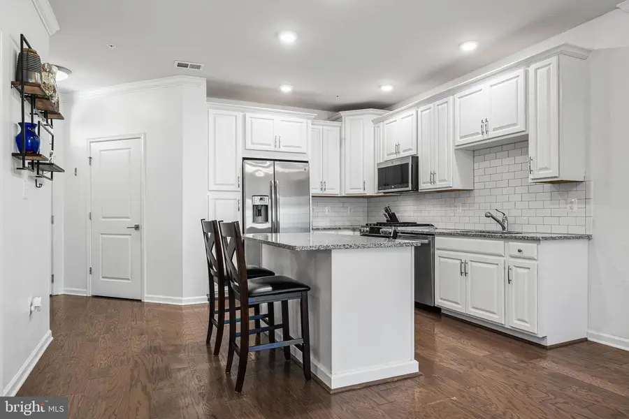 23235 Milltown Knoll Sq #108, Ashburn, VA 20148 - #2