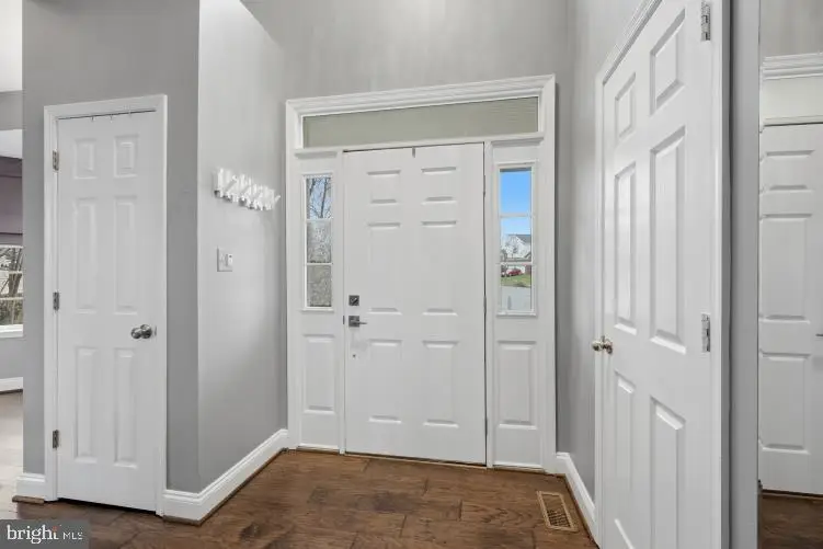 1709 Fairleigh Ct Ne, Leesburg, VA 20176 - #2