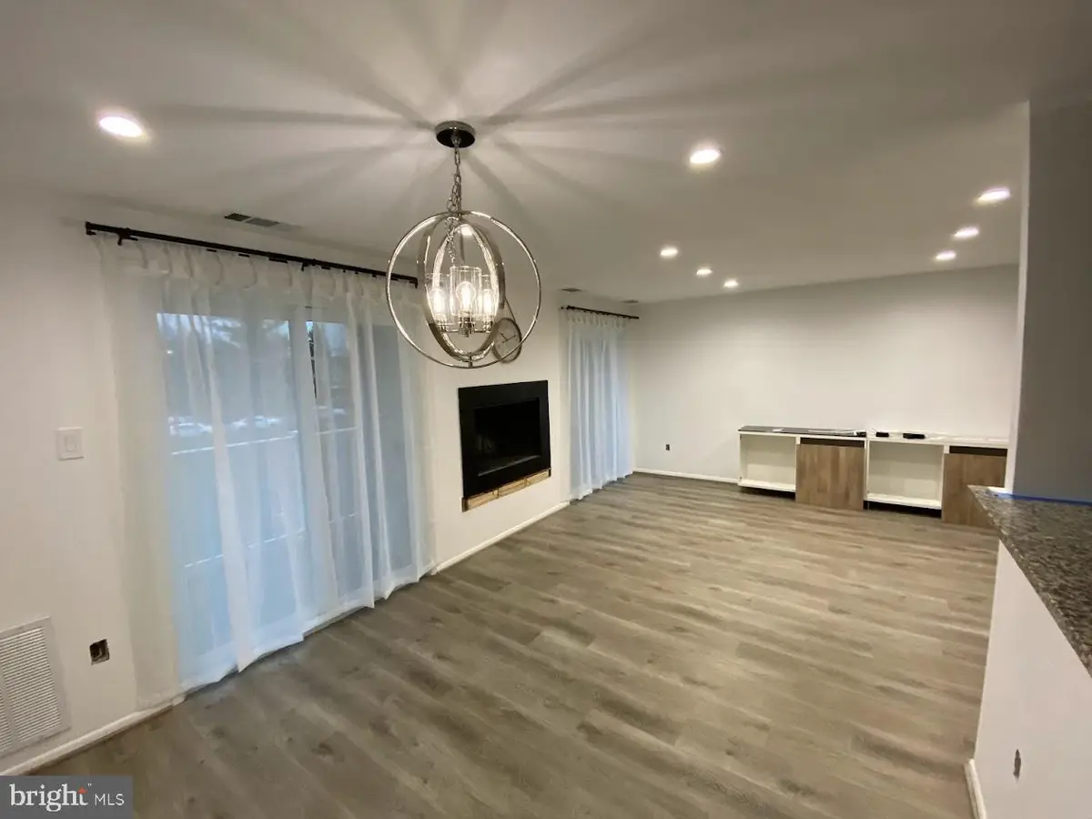 1004 Warwick Ct, Sterling, VA 20164 - #1