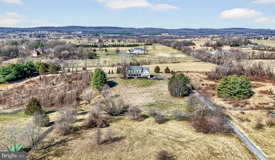 15371 Limestone School Rd, Leesburg, VA 20176 - #2