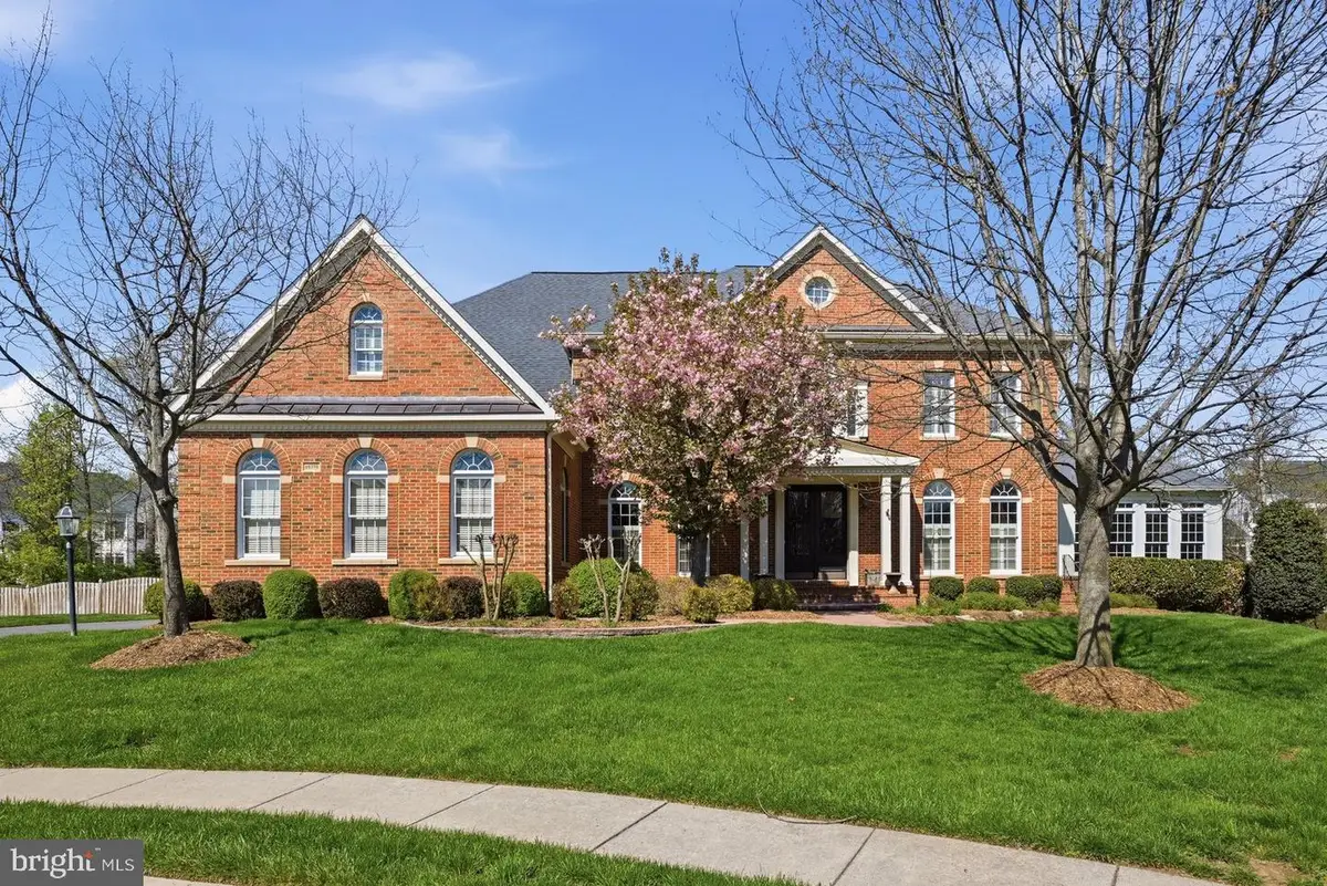 25770 Mayville Ct, Chantilly, VA 20152 - #1