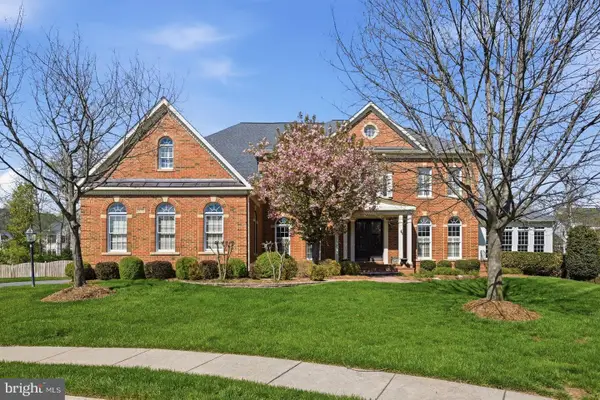 25770 Mayville Ct, CHANTILLY, VA 20152