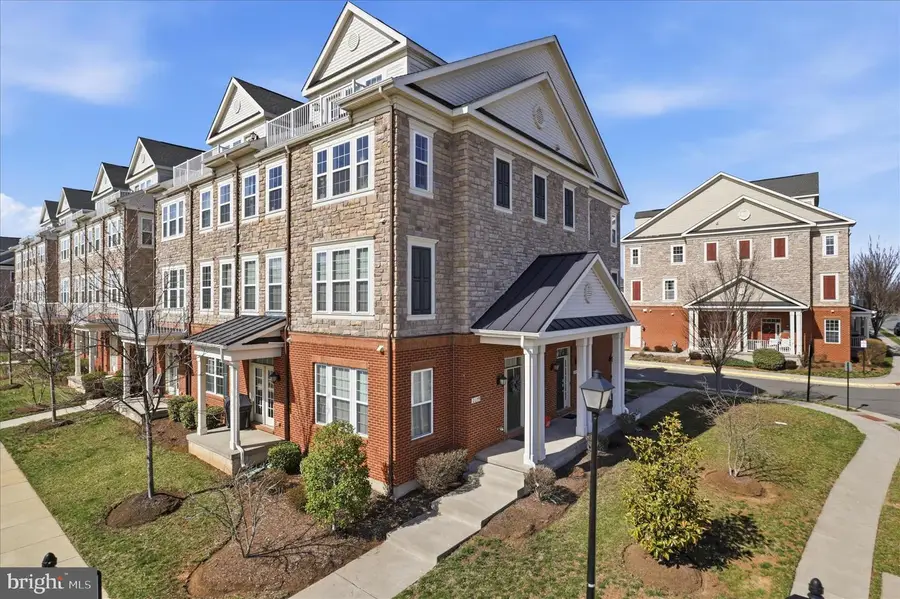 21179 Ashburn Heights Dr, Ashburn, VA 20148 - #3
