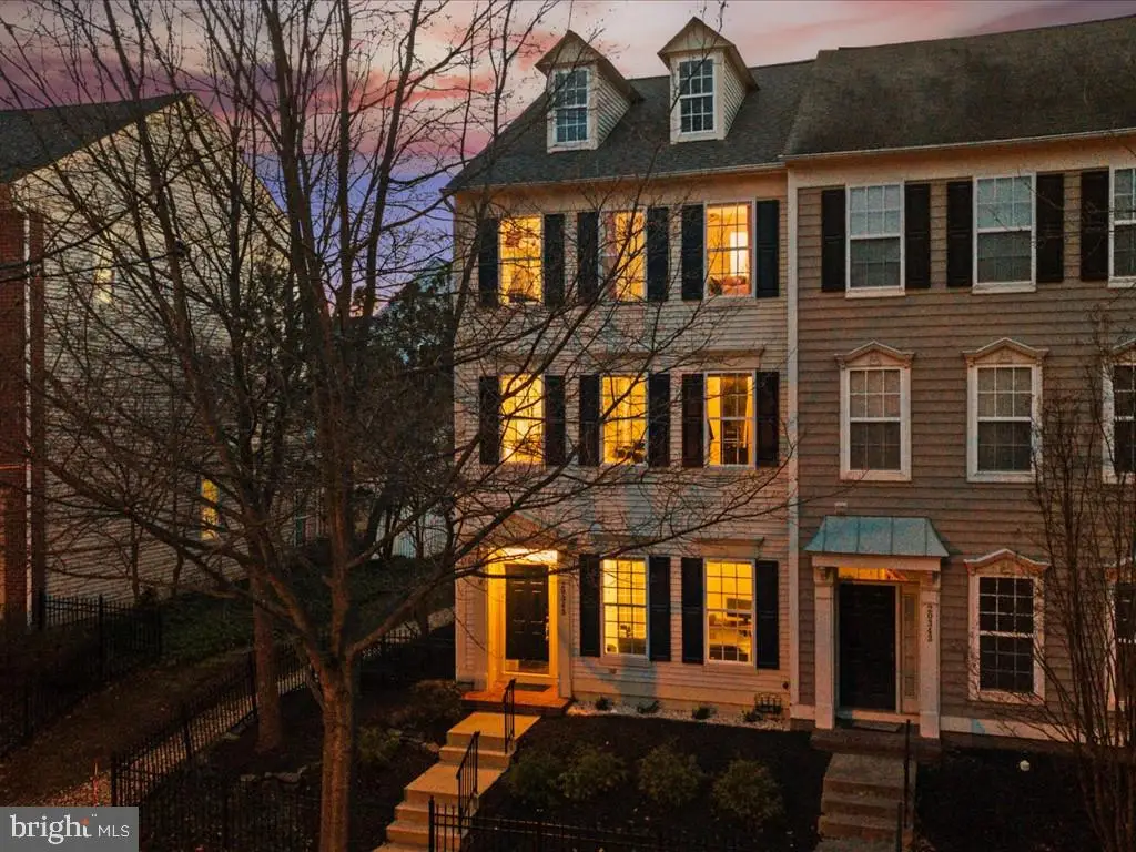 20345 Bowfonds St, Ashburn, VA 20147 - #1