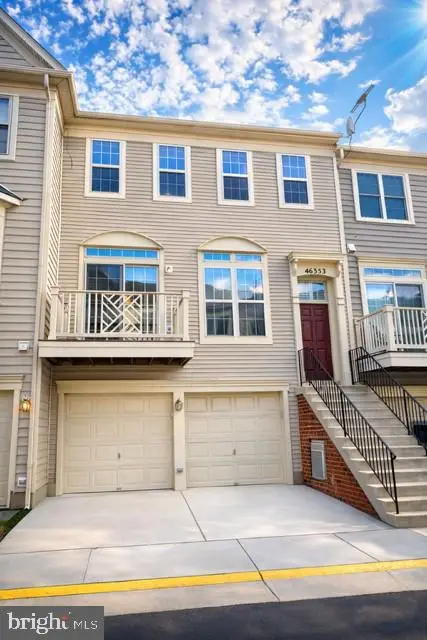 46353 Villa Sq, POTOMAC FALLS, VA 20165