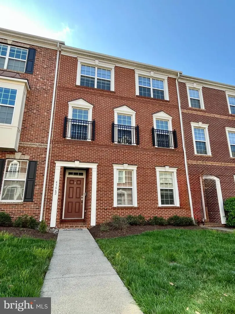 43662 Chicacoan Creek Sq, Leesburg, VA 20176 - #1