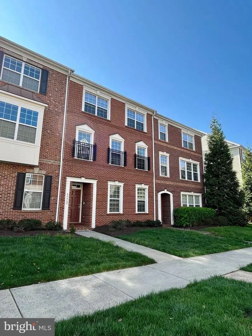 43662 Chicacoan Creek Sq, Leesburg, VA 20176 - #3