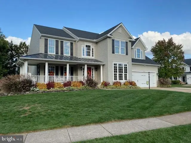 18714 Drummond Pl, Leesburg, VA 20176 - #1