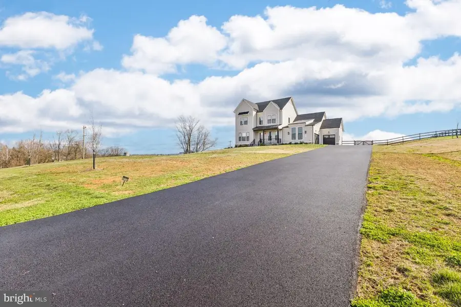 38732 Silver King Cir, Waterford, VA 20197 - #2