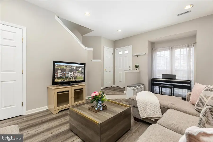 44473 Watertown Ter, Ashburn, VA 20147 - #3