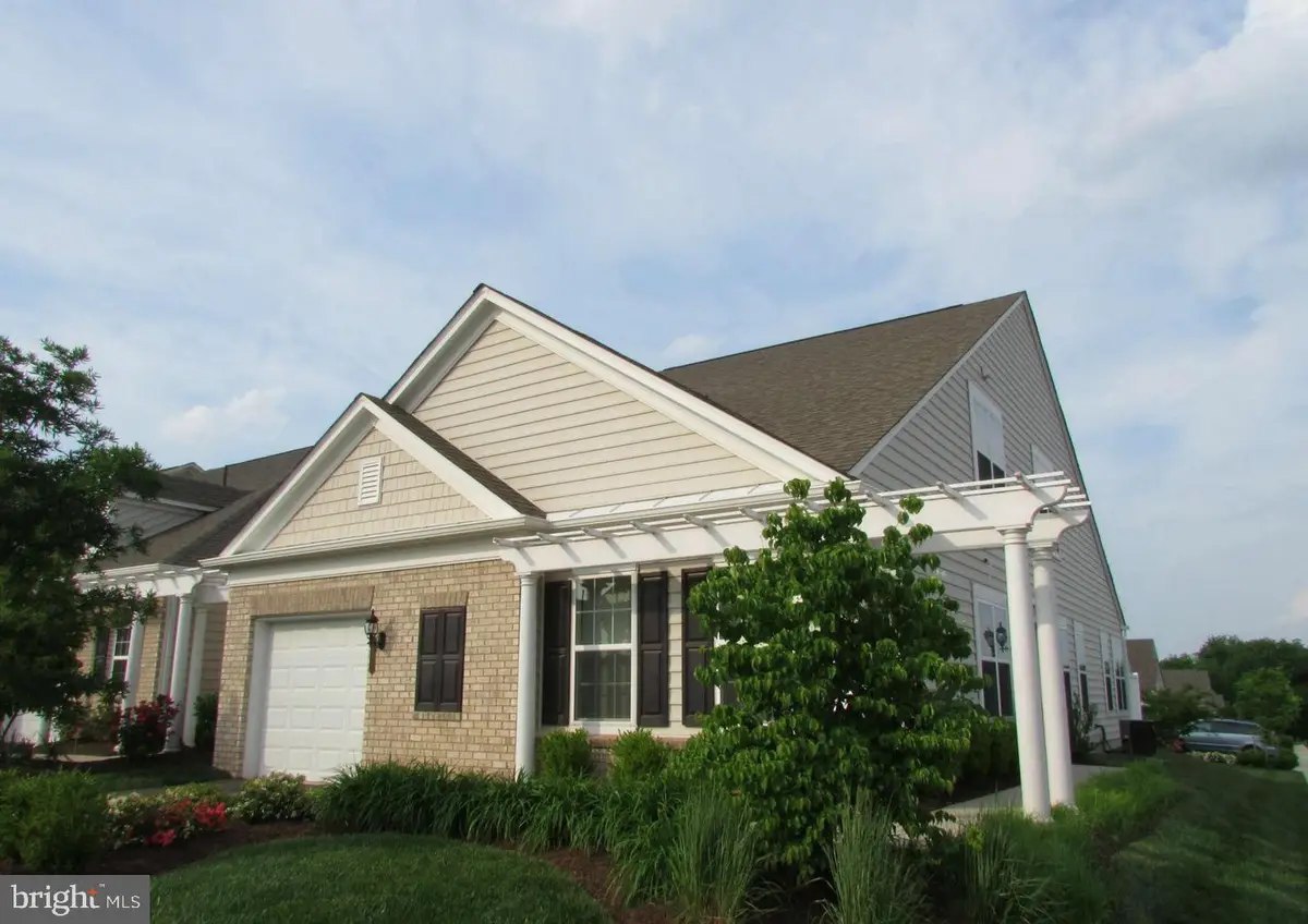 20500 Casablanca Dr, Ashburn, VA 20147 - #1