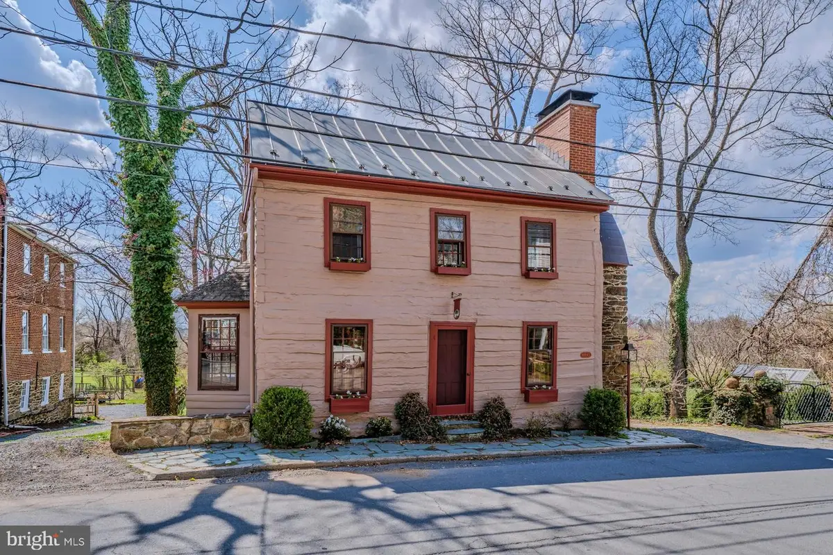 40145 Main St, Waterford, VA 20197 - #1