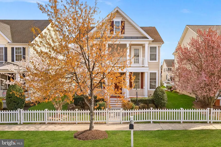 25160 Riding Center Dr, Chantilly, VA 20152 - #2