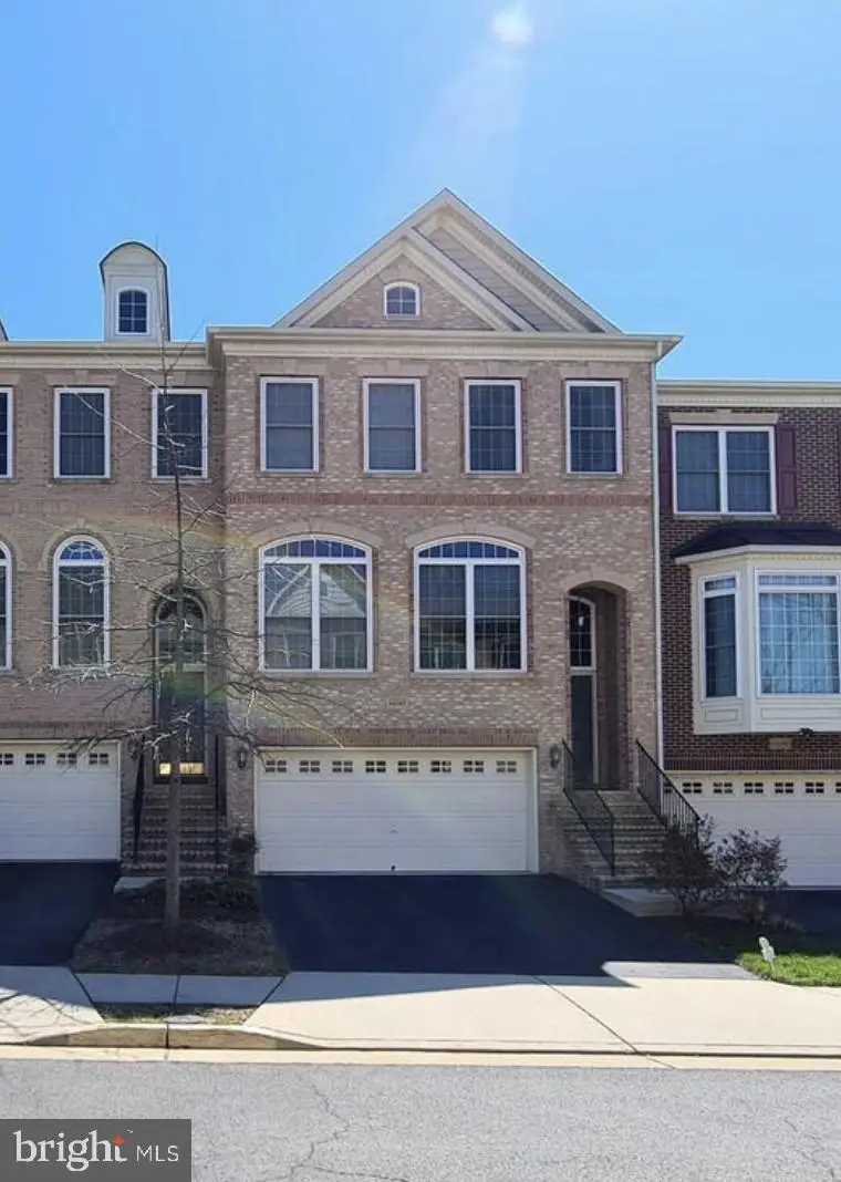 42139 Byrnes View Ter, Aldie, VA 20105 - #1