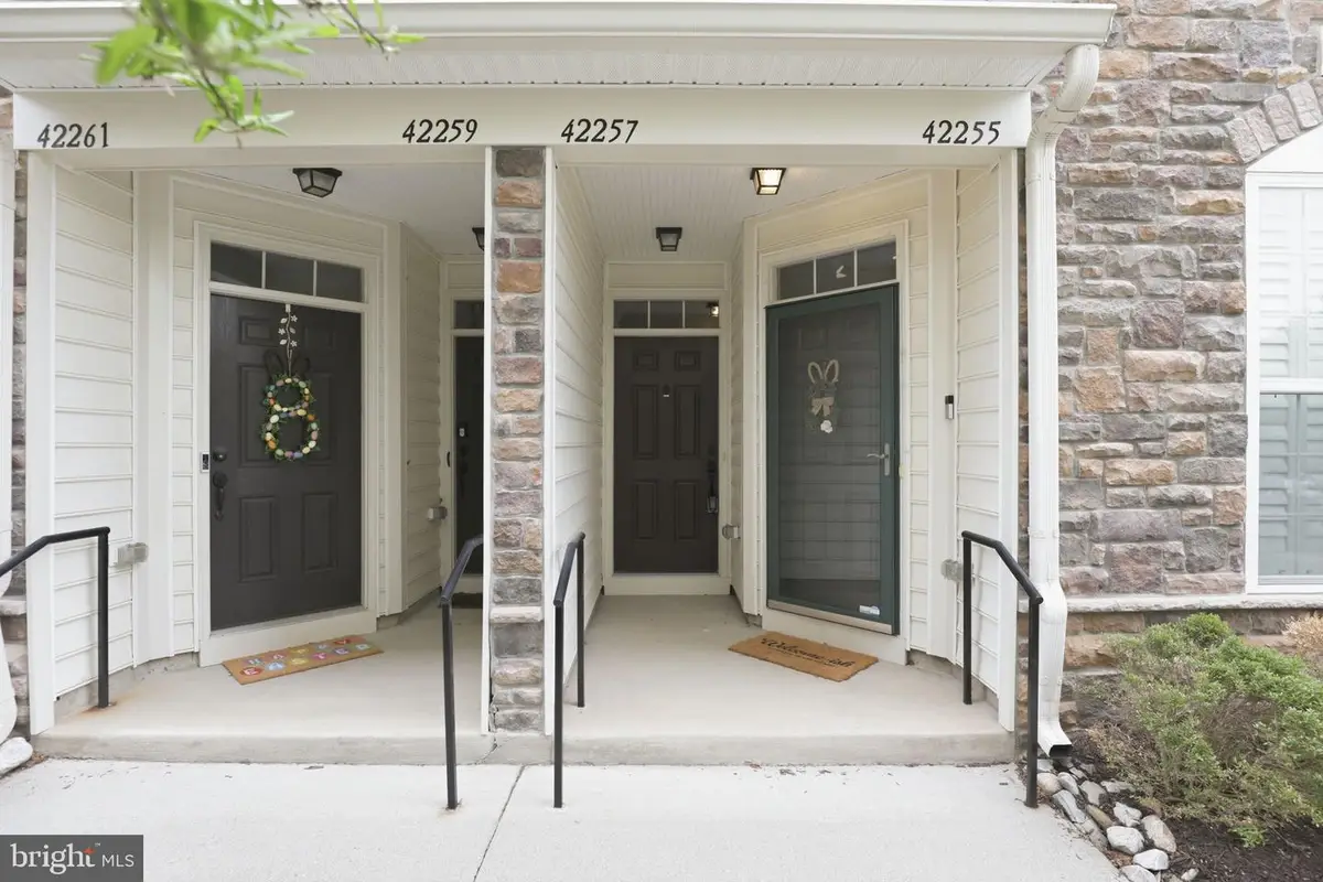 42257 San Juan Ter, Aldie, VA 20105 - #1