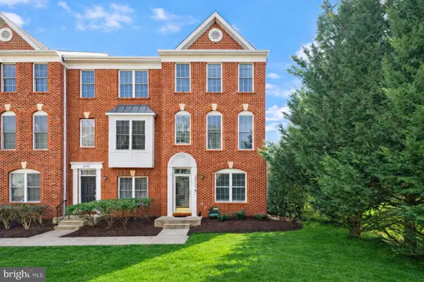 42760 Atchison Ter, CHANTILLY, VA 20152