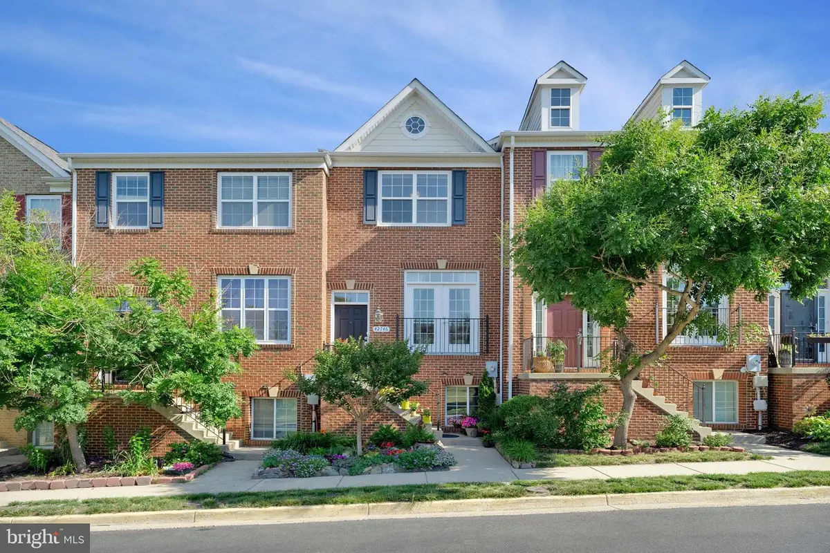 42746 Tunstall Ter, Ashburn, VA 20147 - #1