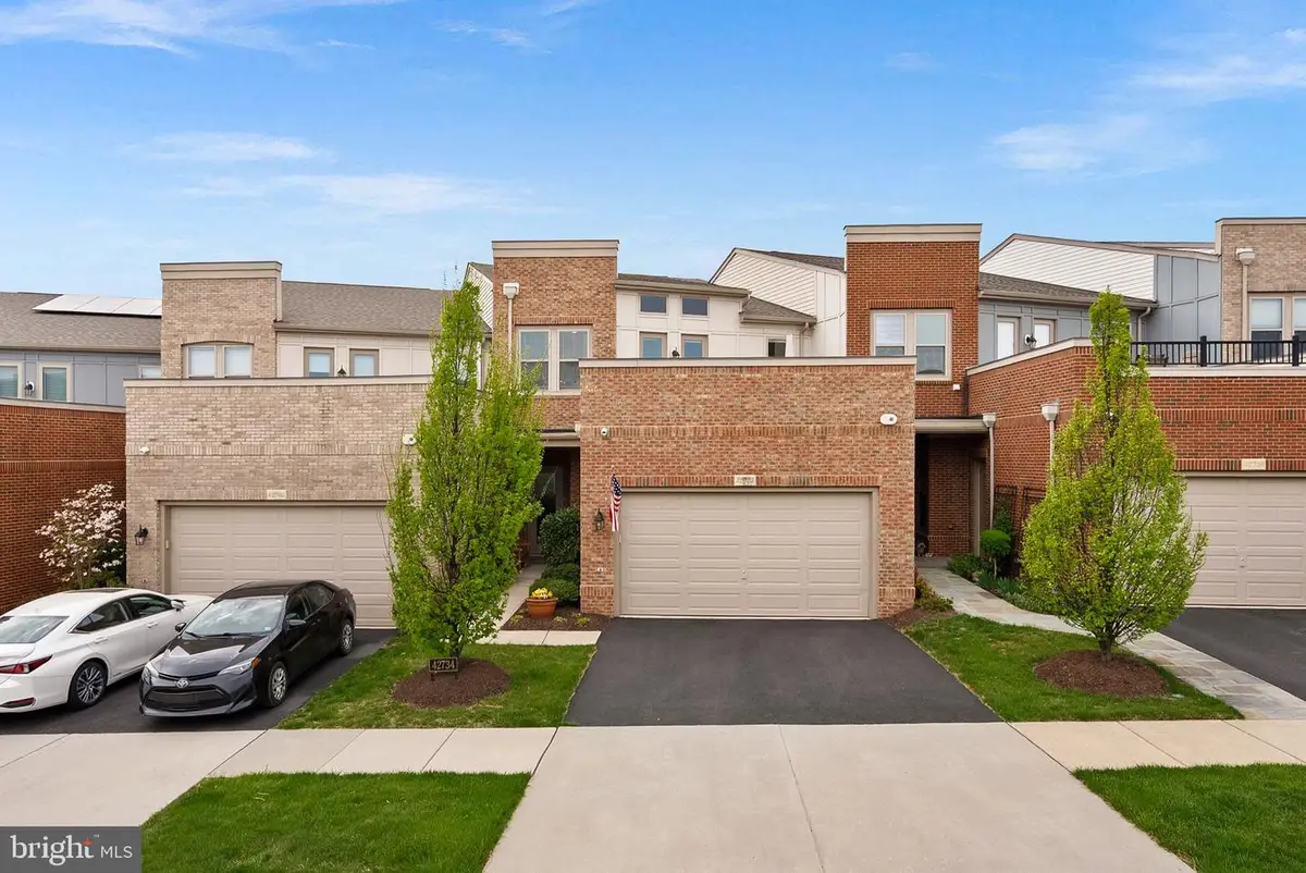 42734 Cumulus Ter, Ashburn, VA 20148 - #1