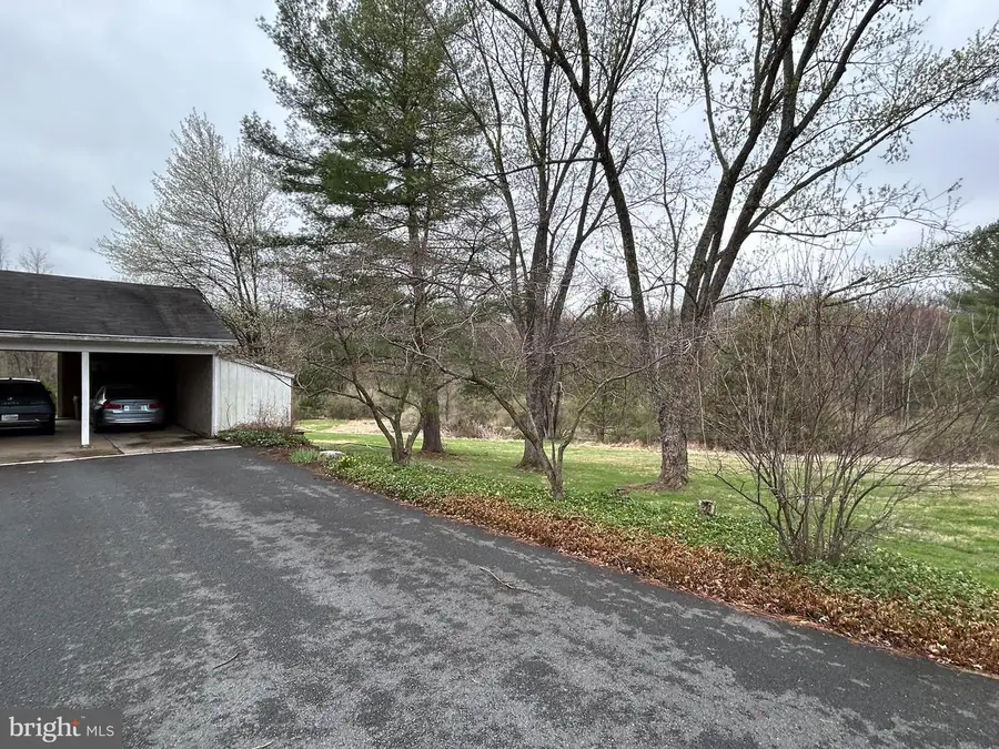 36929 Basswood Ct, Purcellville, VA 20132 - #3