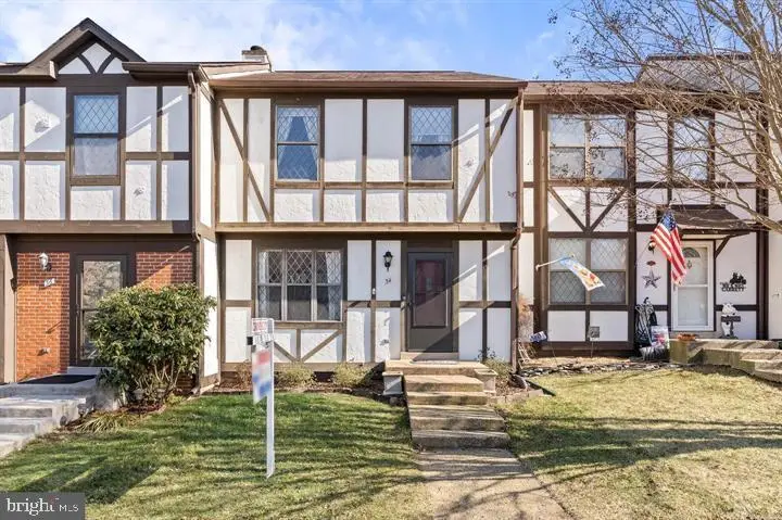 34 Millard Ct, Sterling, VA 20165 - #1