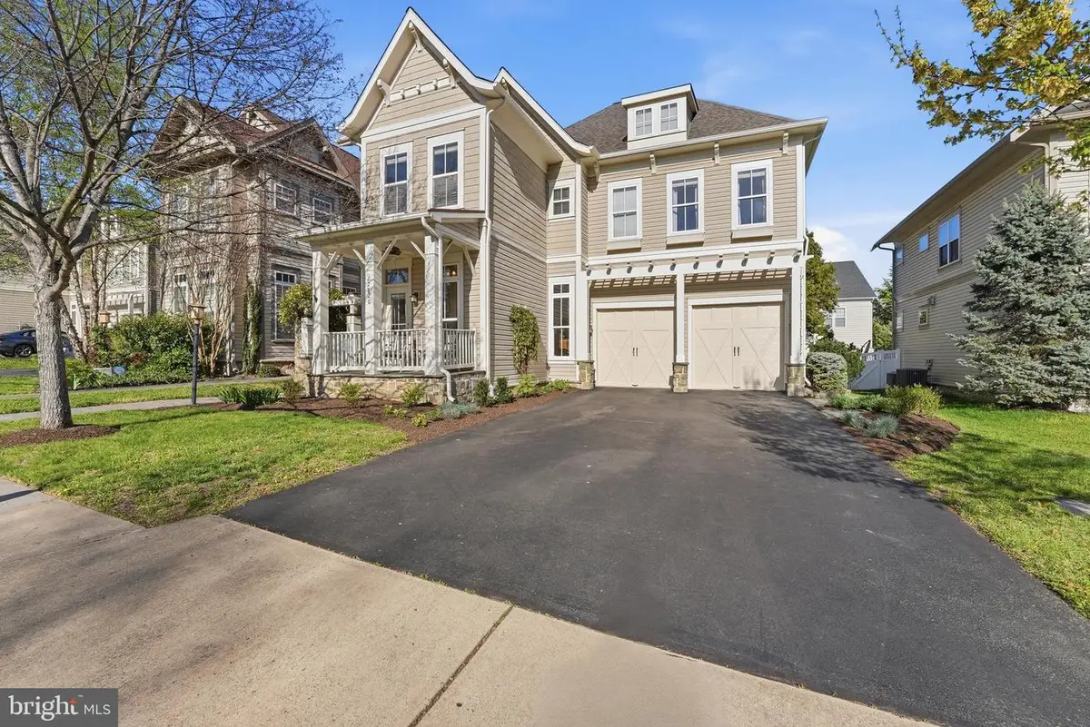 22826 Courtland Park Dr, Brambleton, VA 20148 - #1