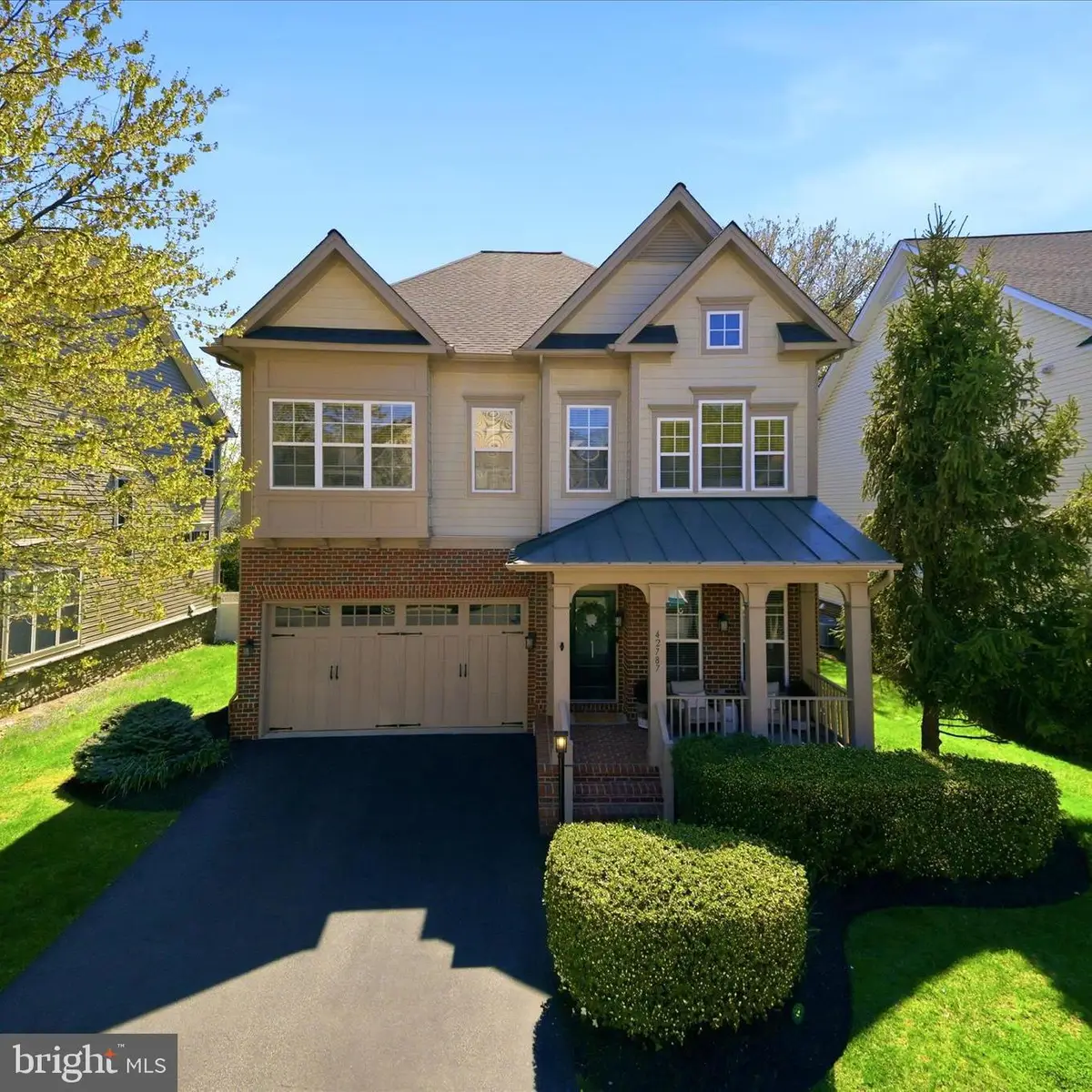 42787 Chatelain Cir, Brambleton, VA 20148 - #1