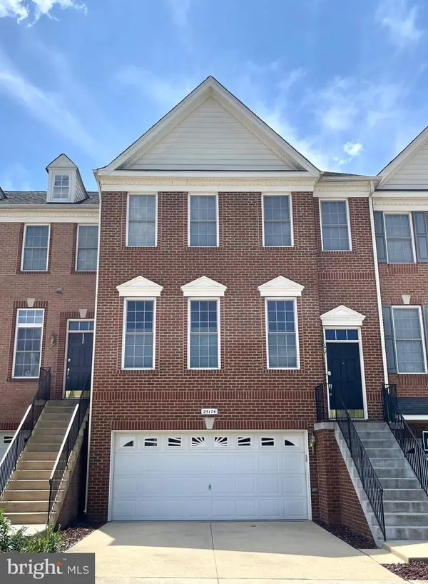 25174 Whippoorwill Ter, CHANTILLY, VA 20152