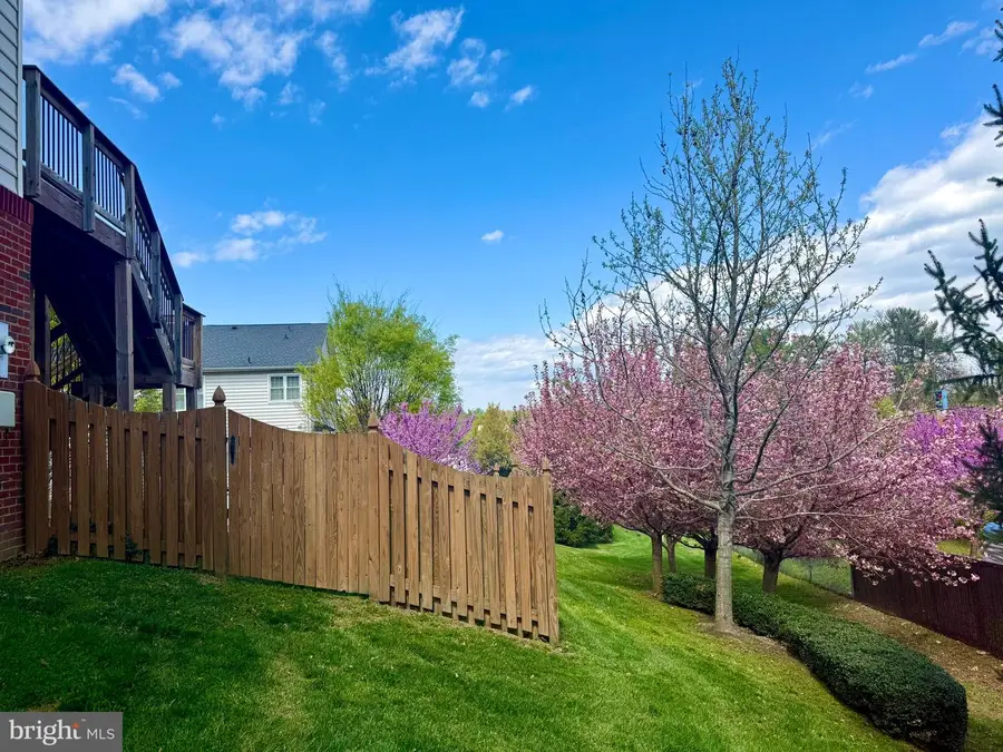 200 Croft Sq, Purcellville, VA 20132 - #2