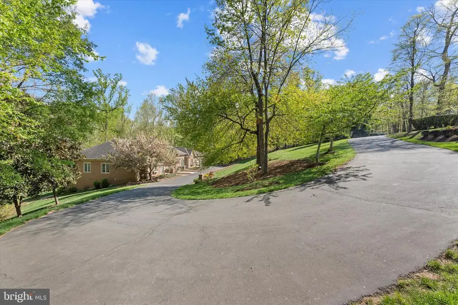 22030 Watson Rd, Leesburg, VA 20175 - #3