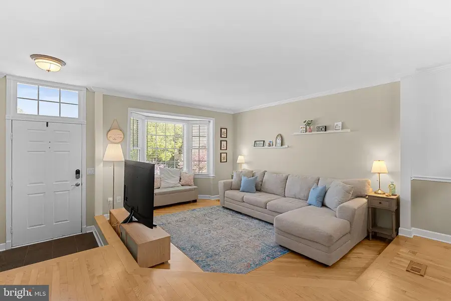 43588 Blacksmith Sq, Ashburn, VA 20147 - #3