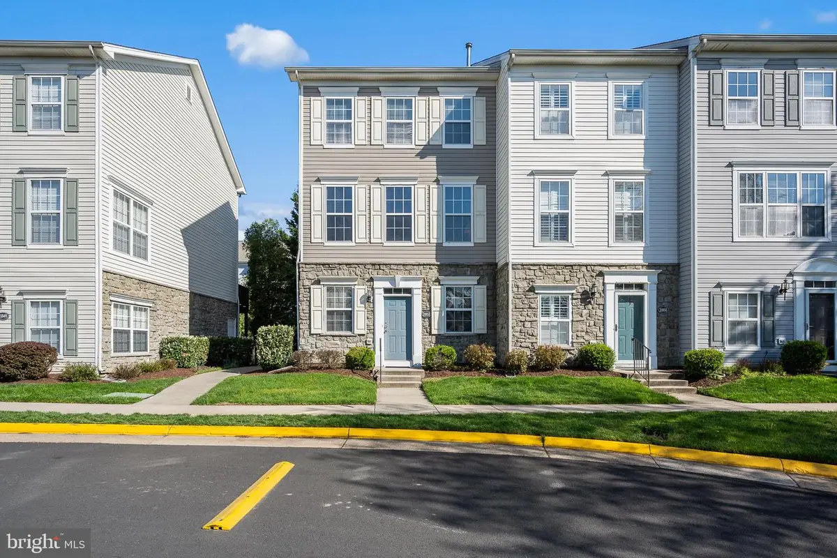 21853 Goodwood Ter, Ashburn, VA 20147 - #1