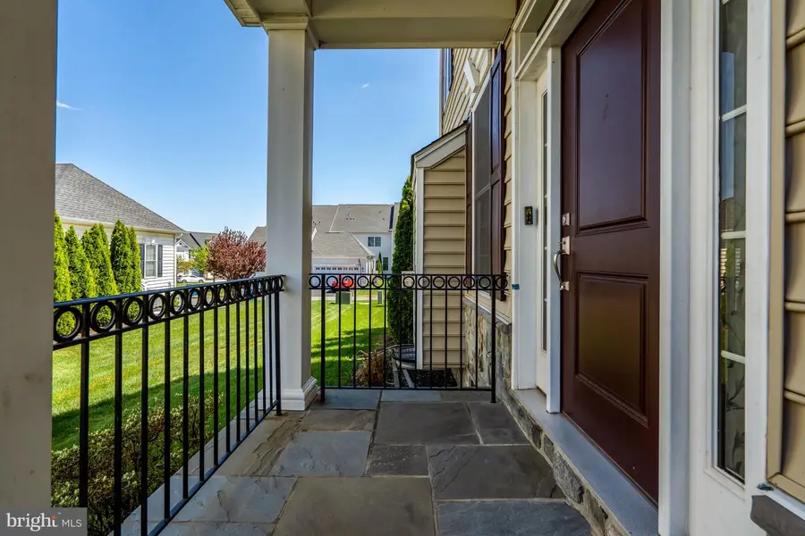 23311 Silcott Woods Ter, Ashburn, VA 20148 - #2