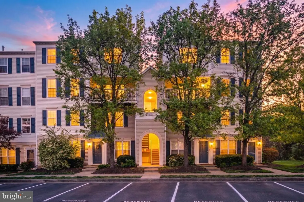 21840 Elkins Ter #301, Sterling, VA 20166 - #1