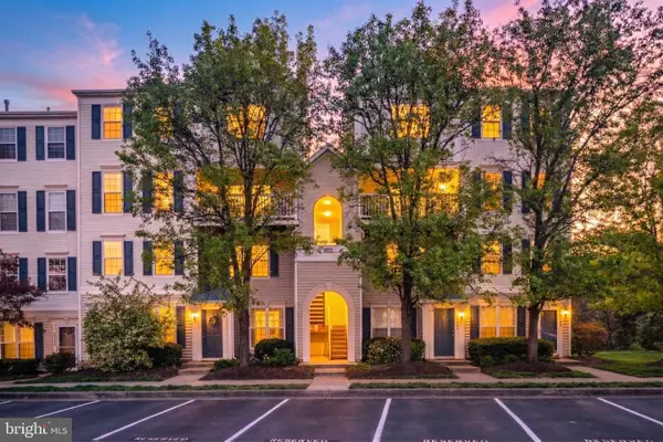 21840 Elkins Ter #301, STERLING, VA 20166