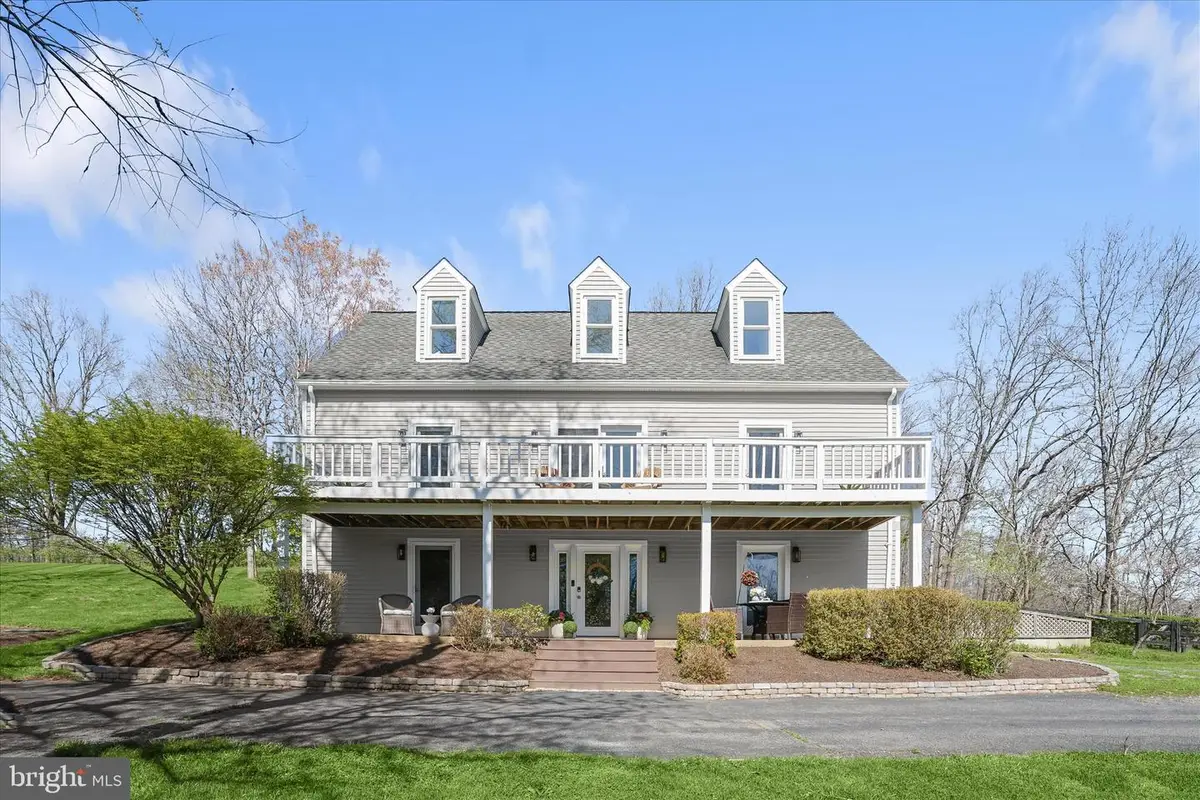 20919 Watermill Rd, Purcellville, VA 20132 - #1