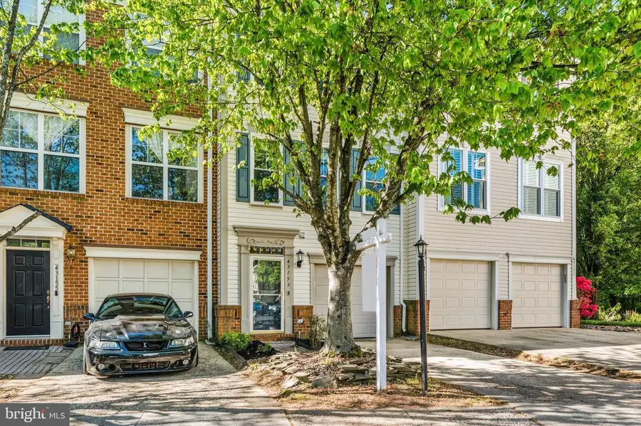 43153 Huntsman Sq, Broadlands, VA 20148 - #3