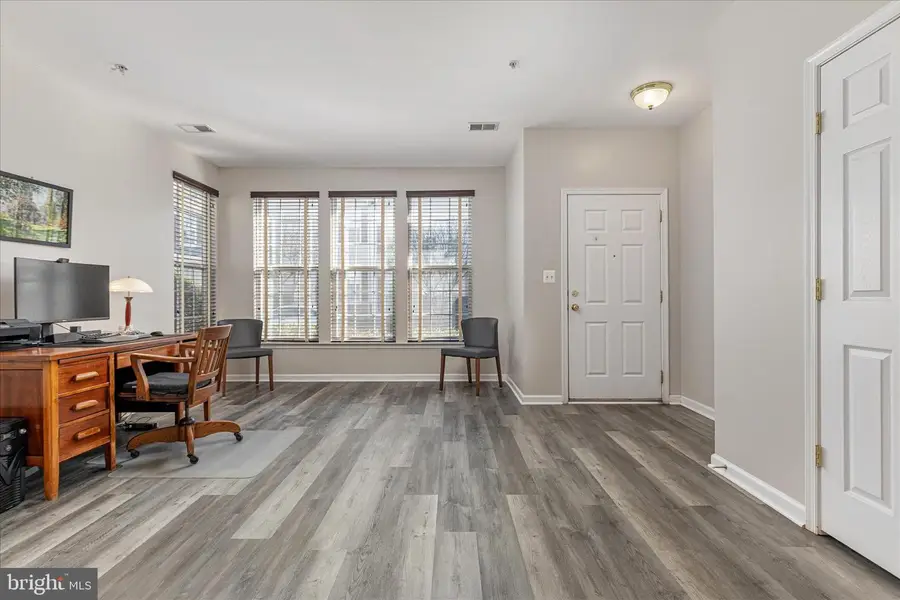 20227 Macglashan Ter, Ashburn, VA 20147 - #2