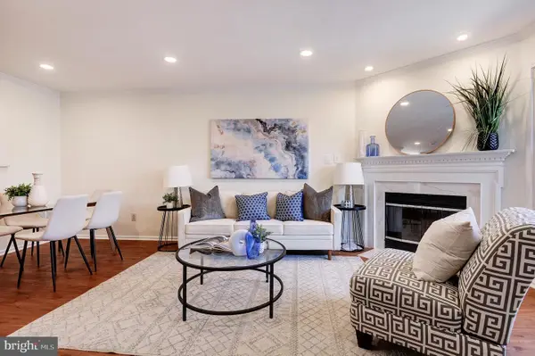 44030 Laceyville Ter, ASHBURN, VA 20147