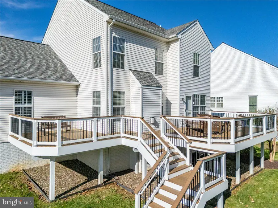 17124 Magic Mountain Dr, Round Hill, VA 20141 - #2