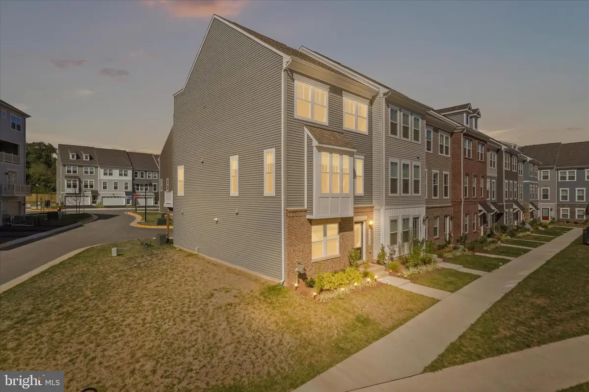 24190 Kilbride Ter, Sterling, VA 20166 - #1