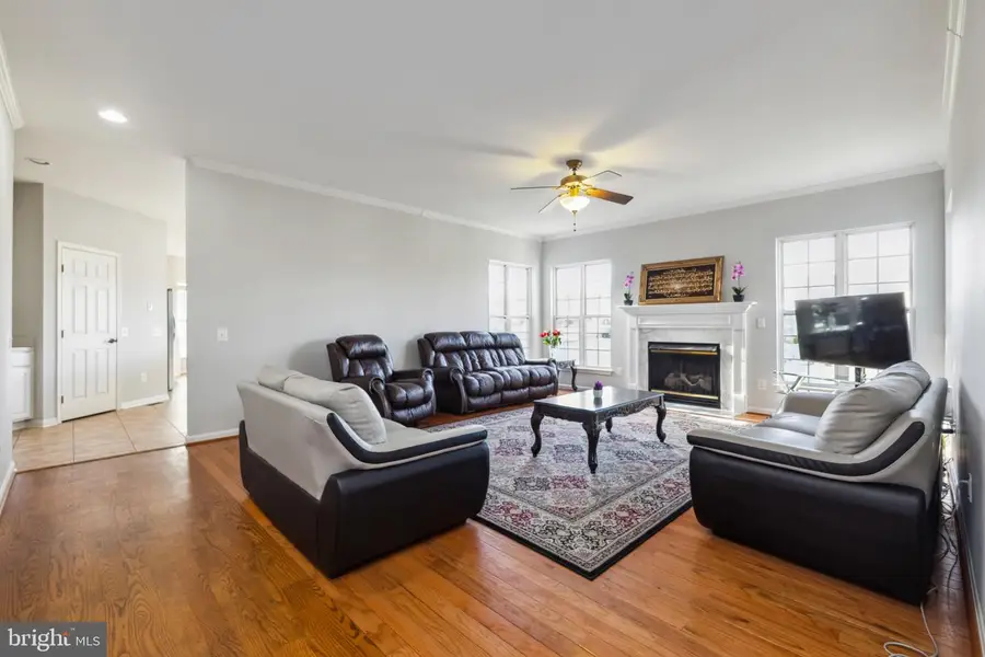 18801 Birdwood Ct, Leesburg, VA 20176 - #2