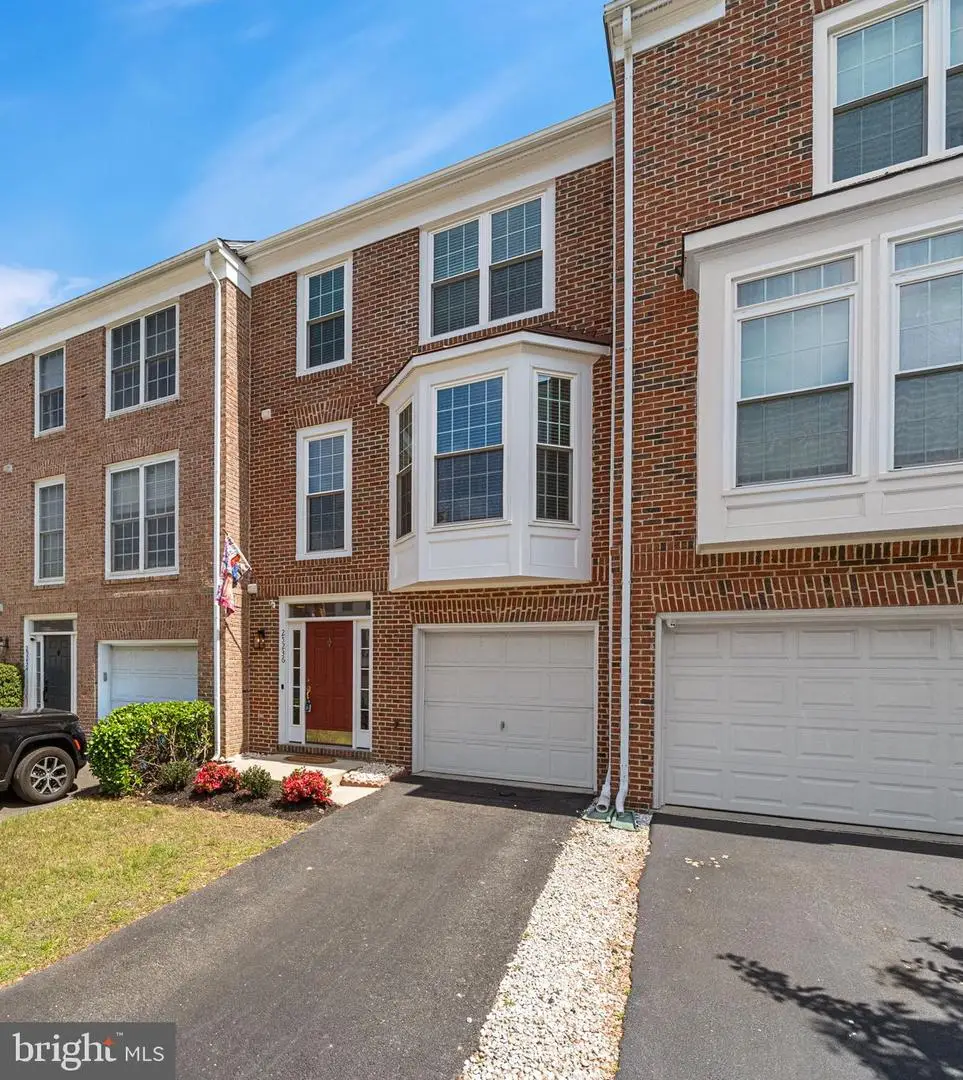25236 Dunvegan, Chantilly, VA 20152 - #1