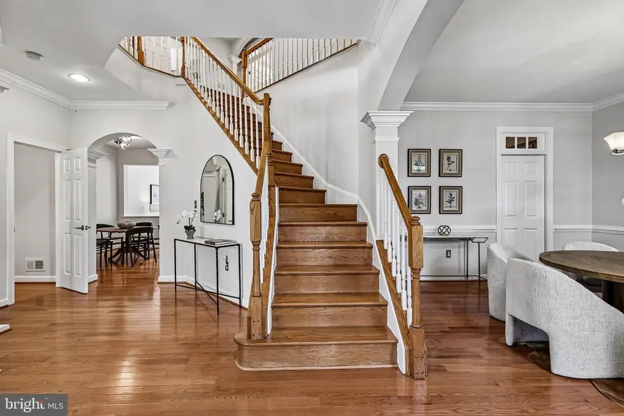 24896 Castleton Dr, Chantilly, VA 20152 - #2